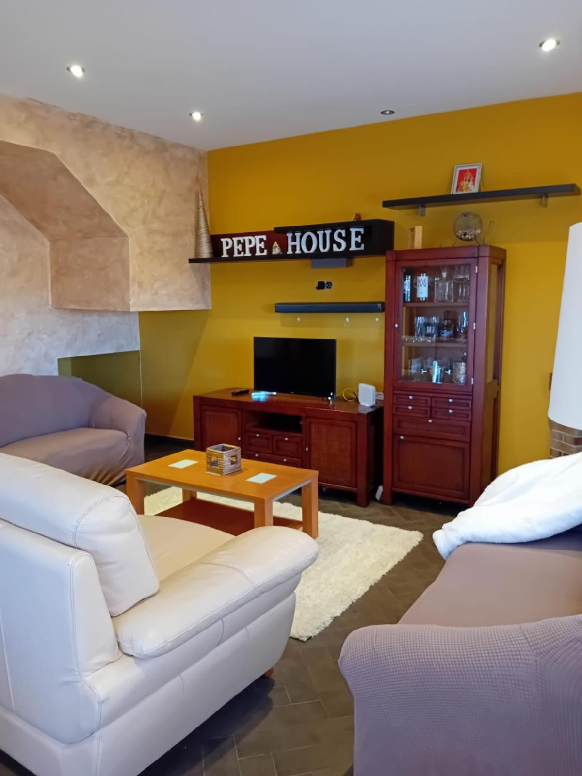 El Hogar De Pepe Βίλα El Casar de Escalona Εξωτερικό φωτογραφία